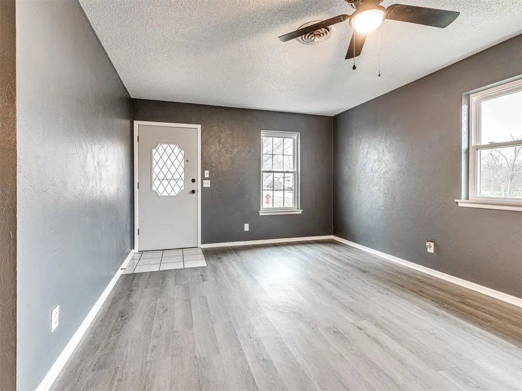 Photo 6 — 1005 Birch Street, Wellston, OK 74881