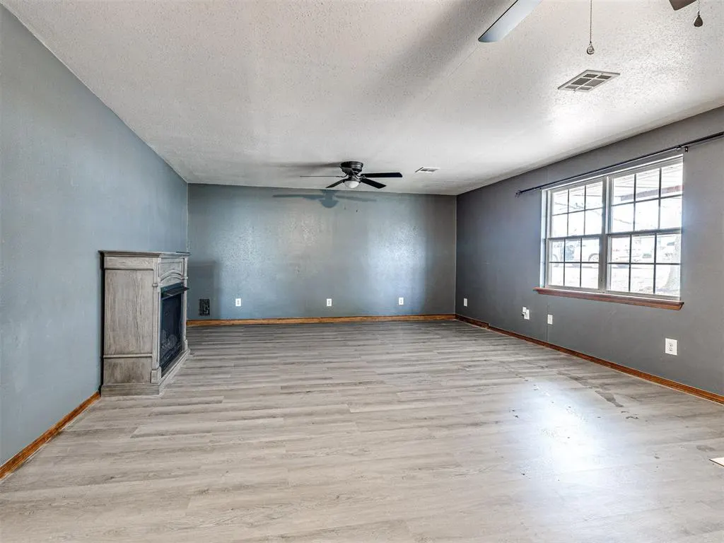 Photo 15 — 1005 Birch Street, Wellston, OK 74881