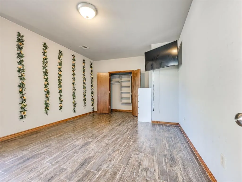 Photo 10 — 5329 Starling Way, Oklahoma City, OK 73179