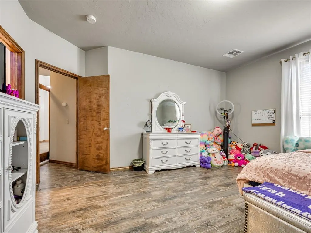 Photo 18 — 5329 Starling Way, Oklahoma City, OK 73179