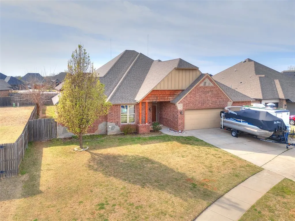 Front exterior — 5329 Starling Way, Oklahoma City, OK 73179