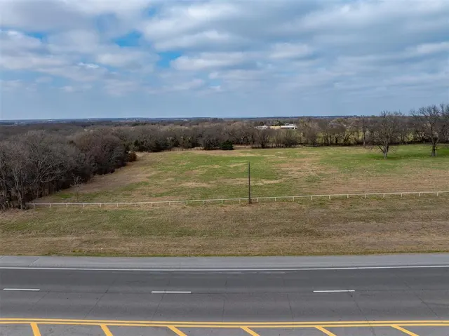 Photo 7 — 17266 Us Highway 70, Lone grove, OK 73443
