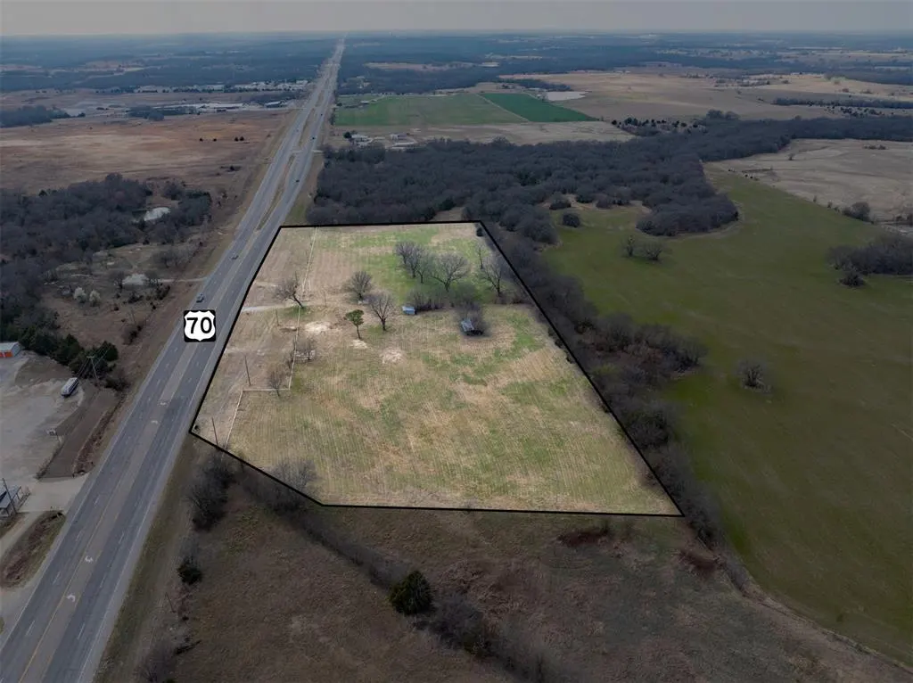 Photo 15 — 17266 Us Highway 70, Lone grove, OK 73443