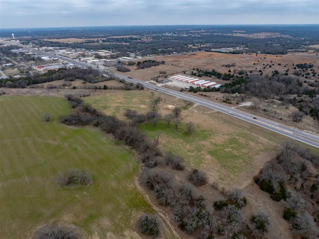 Photo 23 — 17266 Us Highway 70, Lone grove, OK 73443