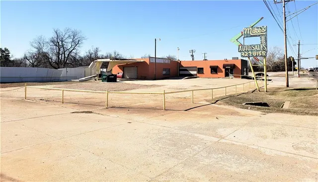 Photo 8 — 8004 NE 23 Street, Oklahoma City, OK 73141