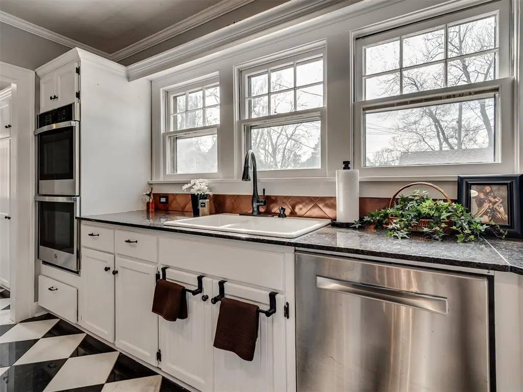 Photo 14 — 624 S Flood Avenue, Norman, OK 73069