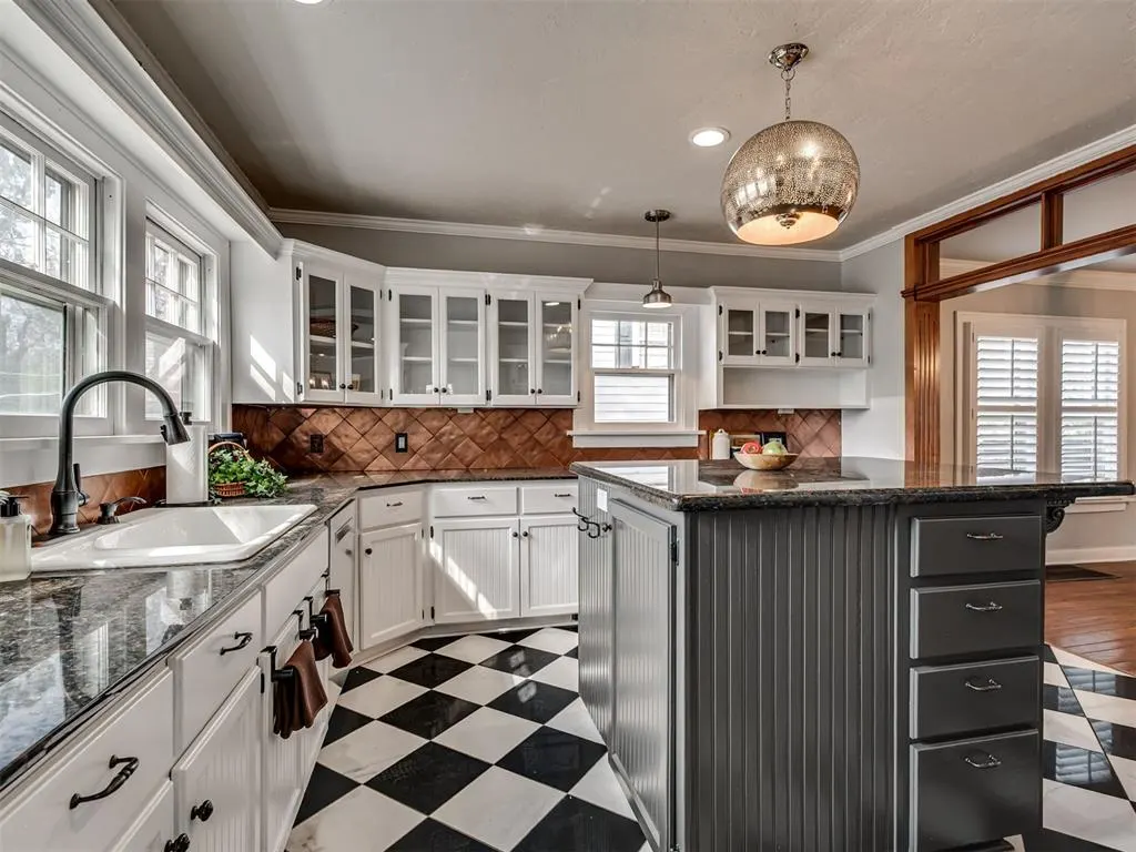 Photo 15 — 624 S Flood Avenue, Norman, OK 73069