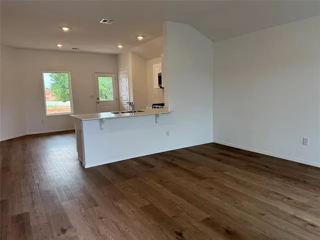 Photo 2 — 2006 Chandler Meadows Drive, Chandler, OK 74834