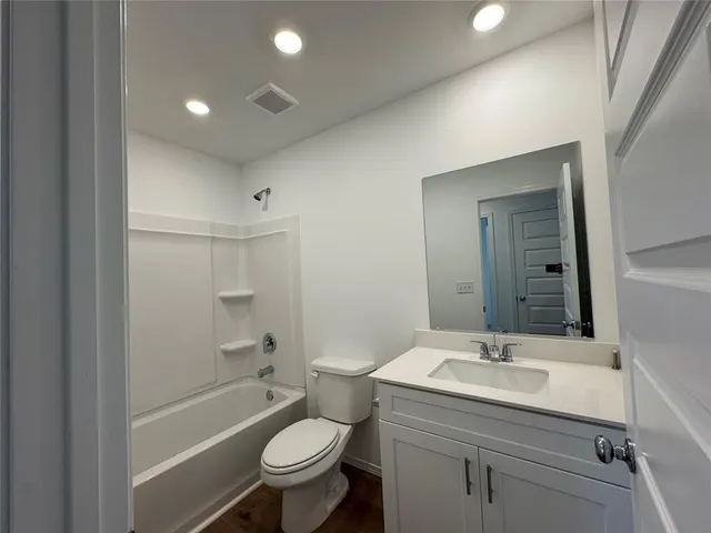 Photo 5 — 2006 Chandler Meadows Drive, Chandler, OK 74834