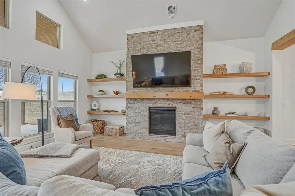 Photo 8 — 23059 Oaklawn Avenue, Washington, OK 73093