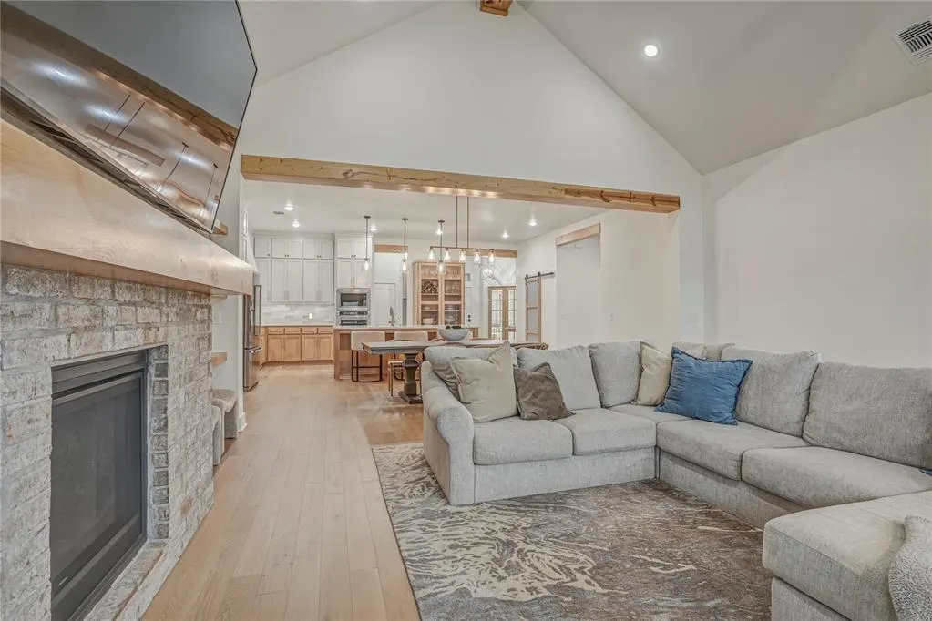 Photo 9 — 23059 Oaklawn Avenue, Washington, OK 73093
