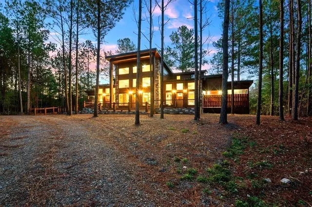 Photo 2 — 453 Bear Pine Trail, Broken Bow, OK 74728