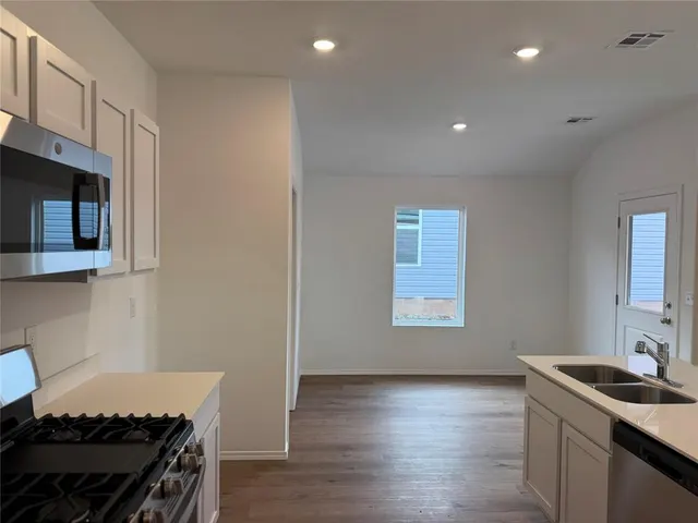 Photo 4 — 2018 Chandler Meadows Drive, Chandler, OK 74834