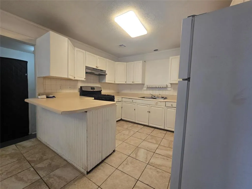 Photo 11 — 209 E Main Street, Tecumseh, OK 74873