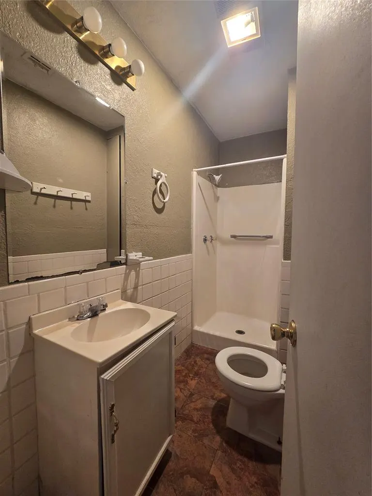 Photo 25 — 209 E Main Street, Tecumseh, OK 74873