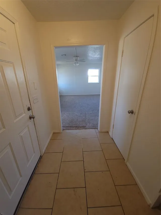 Photo 2 — 6800 Lancer Lane, Oklahoma City, OK 73132