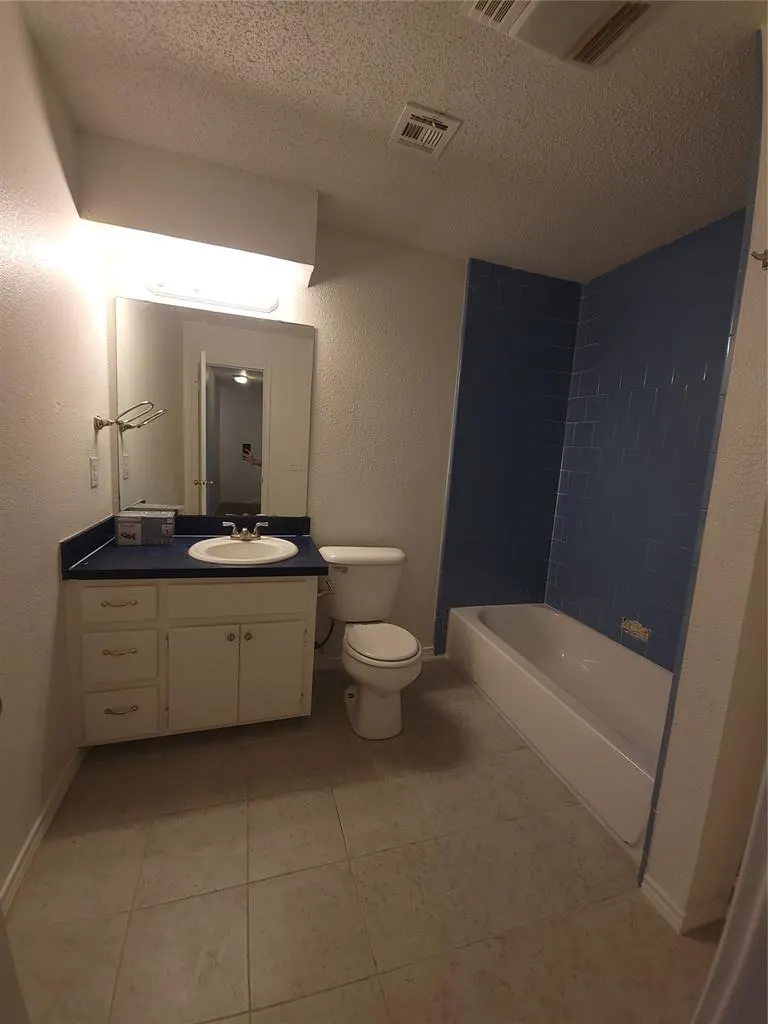 Photo 10 — 6800 Lancer Lane, Oklahoma City, OK 73132