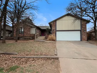 Sold home at 1913 Singingwood Avenue