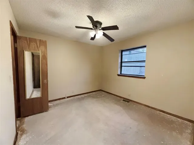 Photo 7 — 1913 Singingwood Avenue, Edmond, OK 73013