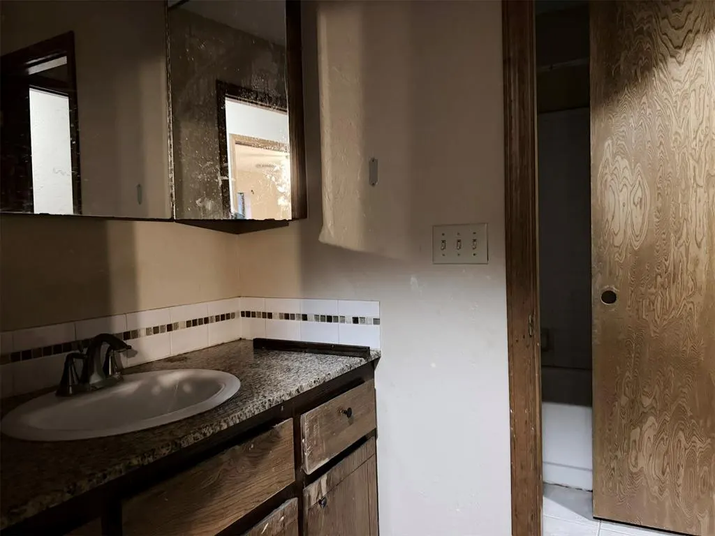 Photo 9 — 1913 Singingwood Avenue, Edmond, OK 73013