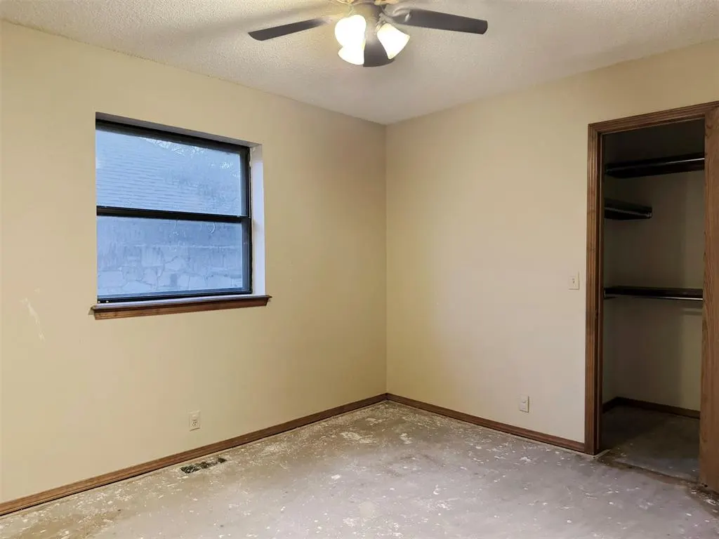 Photo 10 — 1913 Singingwood Avenue, Edmond, OK 73013