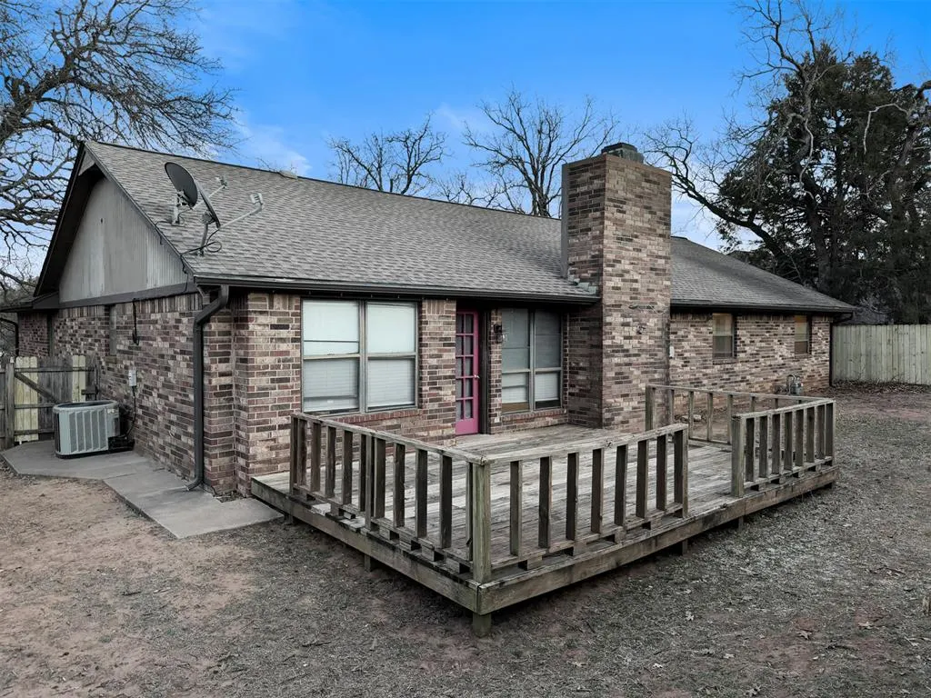 Photo 14 — 1913 Singingwood Avenue, Edmond, OK 73013