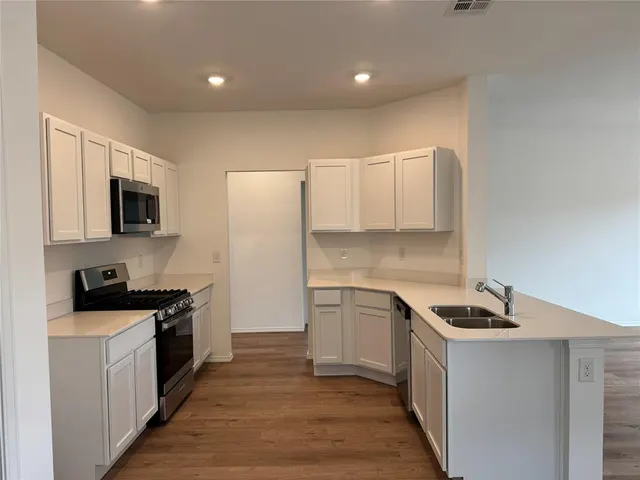 Photo 2 — 2013 Chandler Meadows Drive, Chandler, OK 74834
