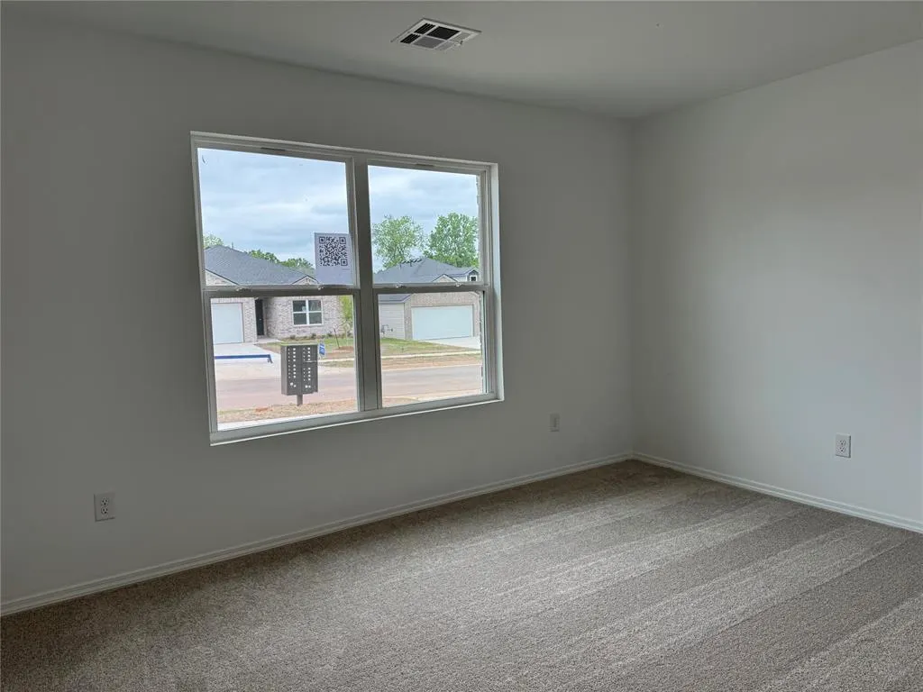 Photo 5 — 2013 Chandler Meadows Drive, Chandler, OK 74834
