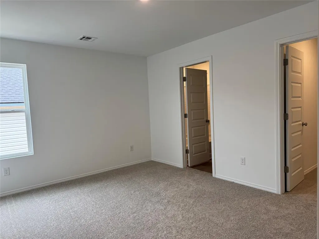 Photo 8 — 2013 Chandler Meadows Drive, Chandler, OK 74834