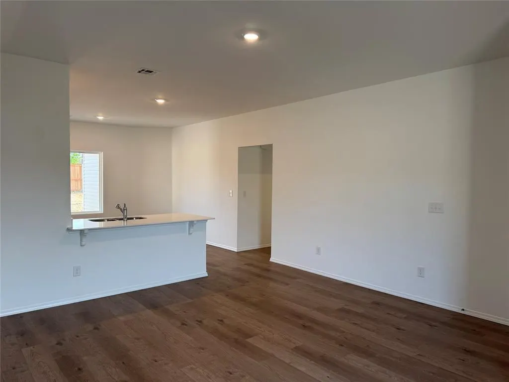 Photo 2 — 2017 Chandler Meadows Drive, Chandler, OK 74834