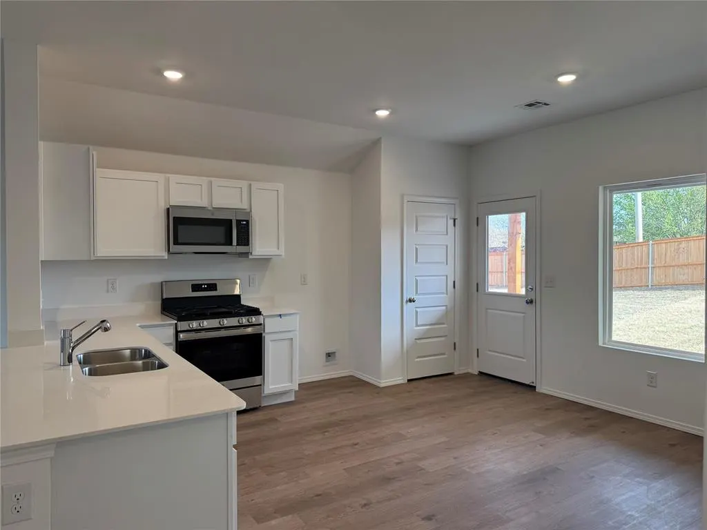 Photo 4 — 2017 Chandler Meadows Drive, Chandler, OK 74834