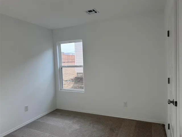 Photo 7 — 2017 Chandler Meadows Drive, Chandler, OK 74834
