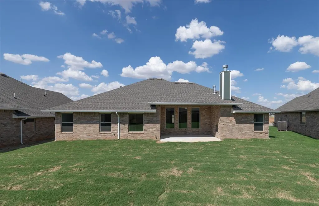 Photo 31 — 9232 NW 119th Street, Yukon, OK 73099
