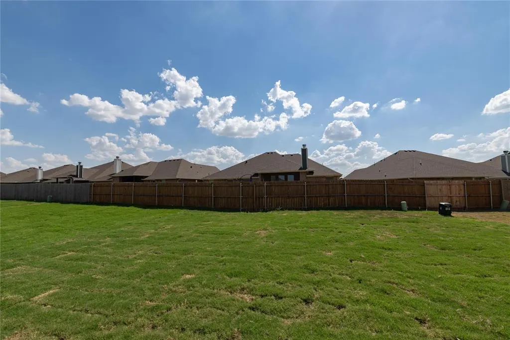 Photo 37 — 9232 NW 119th Street, Yukon, OK 73099