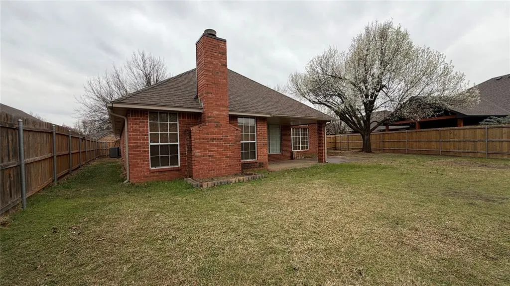 Photo 35 — 519 Sparrow Hawk Street, Edmond, OK 73003