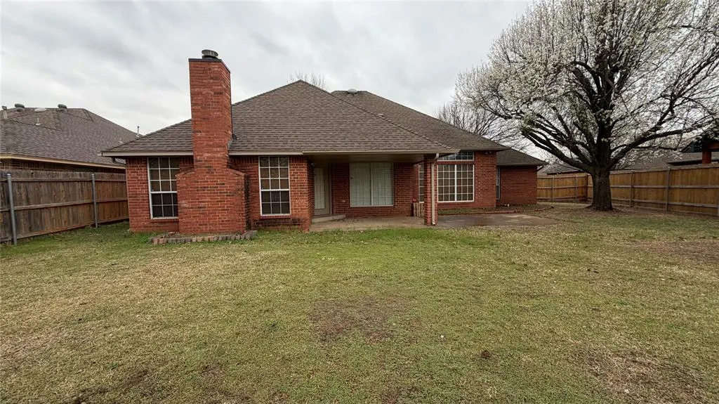 Photo 36 — 519 Sparrow Hawk Street, Edmond, OK 73003