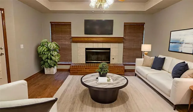 Photo 5 — 519 Sparrow Hawk Street, Edmond, OK 73003