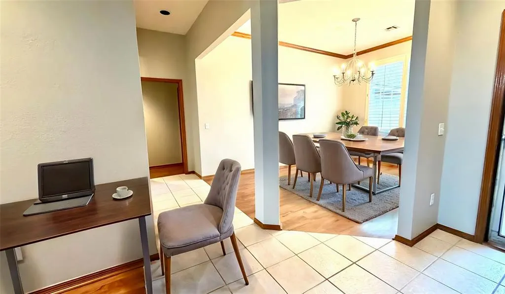 Photo 8 — 519 Sparrow Hawk Street, Edmond, OK 73003