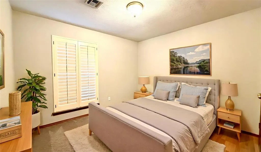 Photo 11 — 519 Sparrow Hawk Street, Edmond, OK 73003