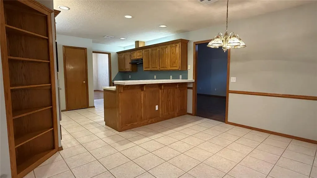 Photo 15 — 519 Sparrow Hawk Street, Edmond, OK 73003