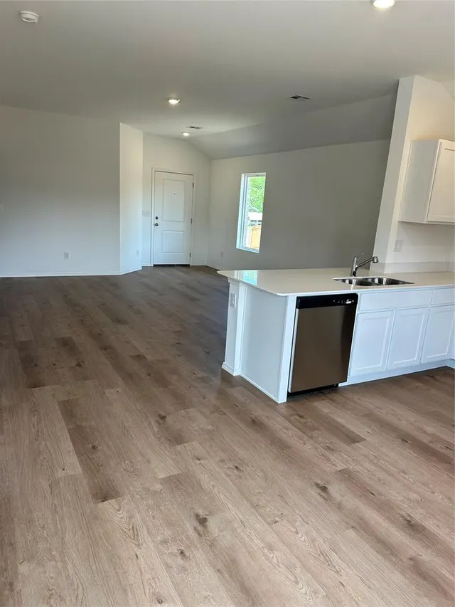 Photo 5 — 2029 Chandler Meadows Drive, Chandler, OK 74834