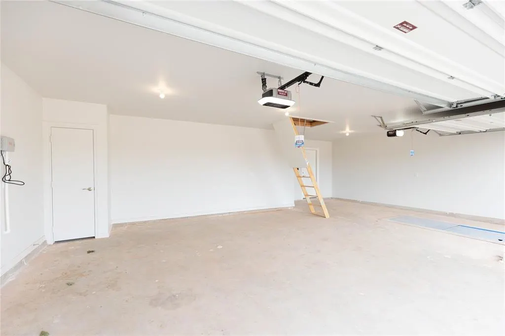 Photo 24 — 9300 NW 119th Street, Yukon, OK 73099