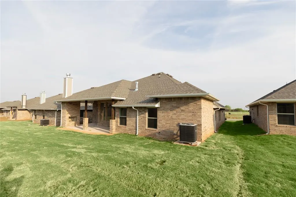 Photo 26 — 9300 NW 119th Street, Yukon, OK 73099