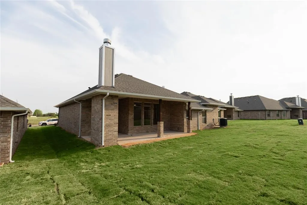 Photo 28 — 9300 NW 119th Street, Yukon, OK 73099