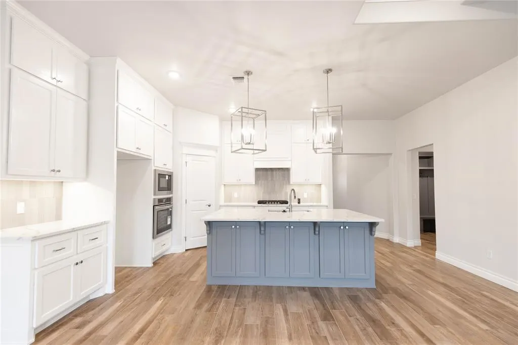 Photo 3 — 9300 NW 119th Street, Yukon, OK 73099