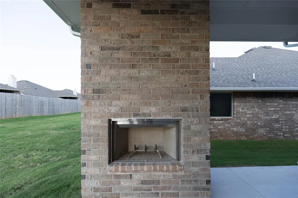 Photo 32 — 9300 NW 119th Street, Yukon, OK 73099