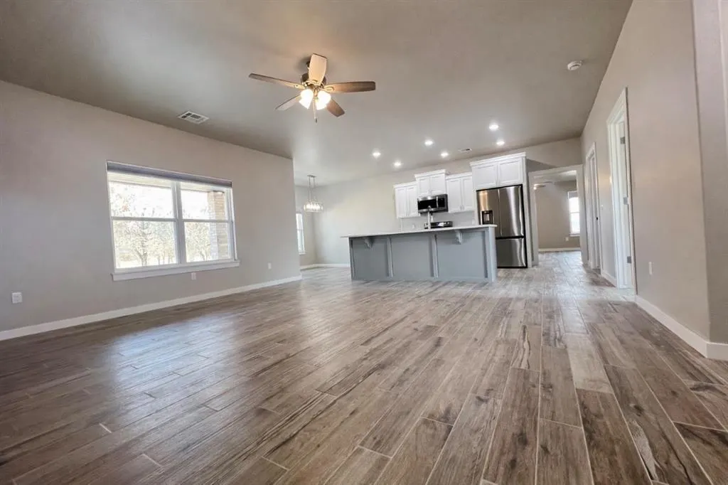 Photo 4 — 2184 Hilltop Lane, Blanchard, OK 73010