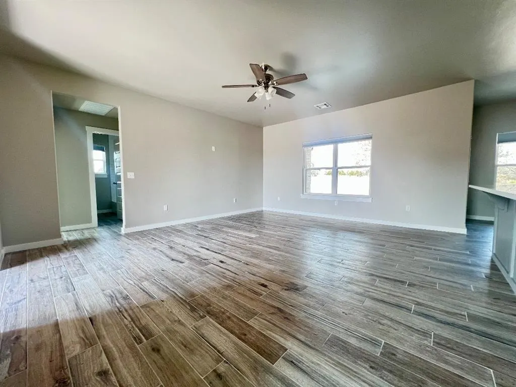 Photo 5 — 2184 Hilltop Lane, Blanchard, OK 73010