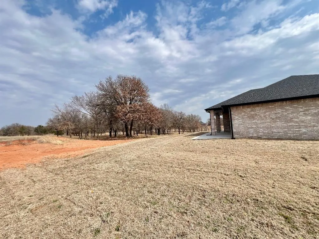Photo 19 — 2184 Hilltop Lane, Blanchard, OK 73010