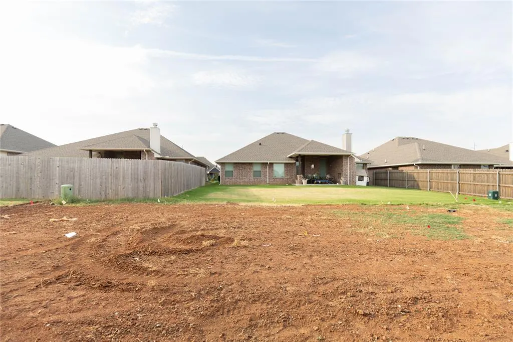 Photo 34 — 9308 NW 119th Street, Yukon, OK 73099